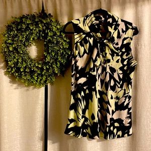 Nine west bow tie front Blouse